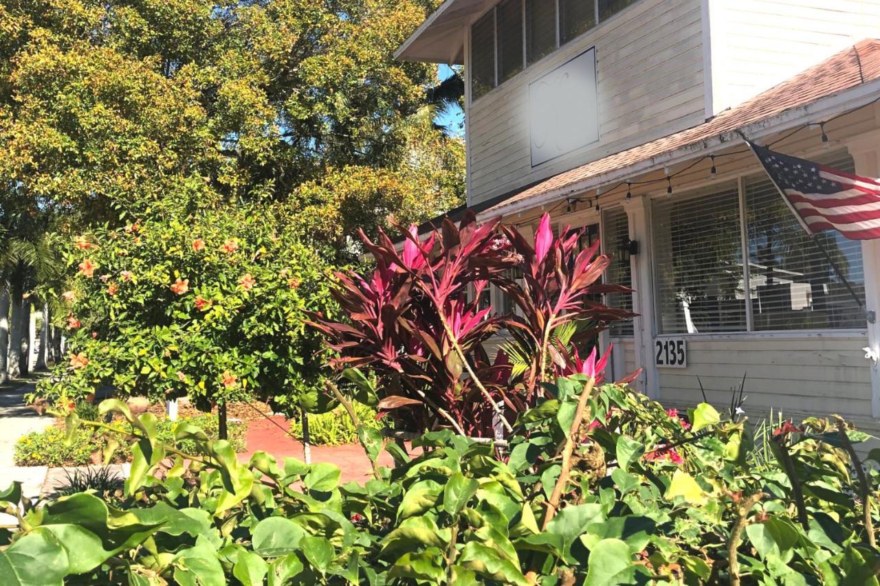The Hibiscus House Of פורט מאיירס מראה חיצוני תמונה